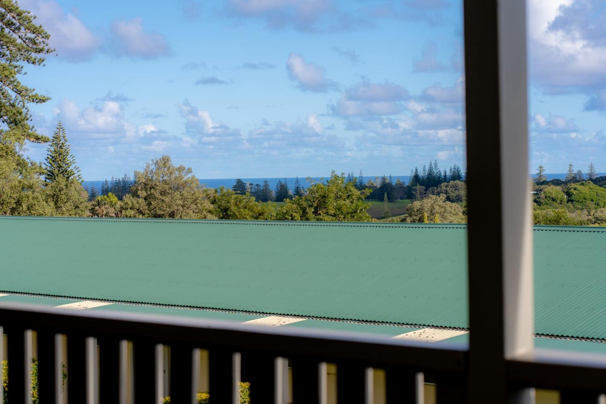 South Pacific Resort Hotel Burnt Pine Exterior foto